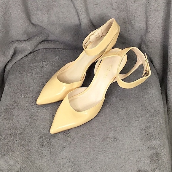 Nine West Cream Leather Pointy Toe Heels - Picture 1 of 5